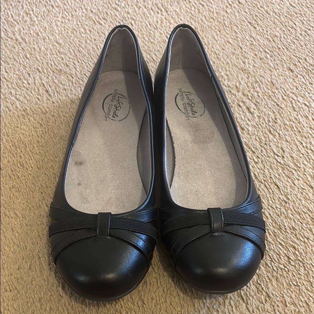 Black flats!